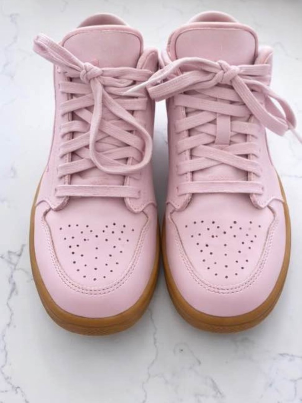 Air Jordan 1 Low Pink Gum Sole Women’s 9 - Worn Once